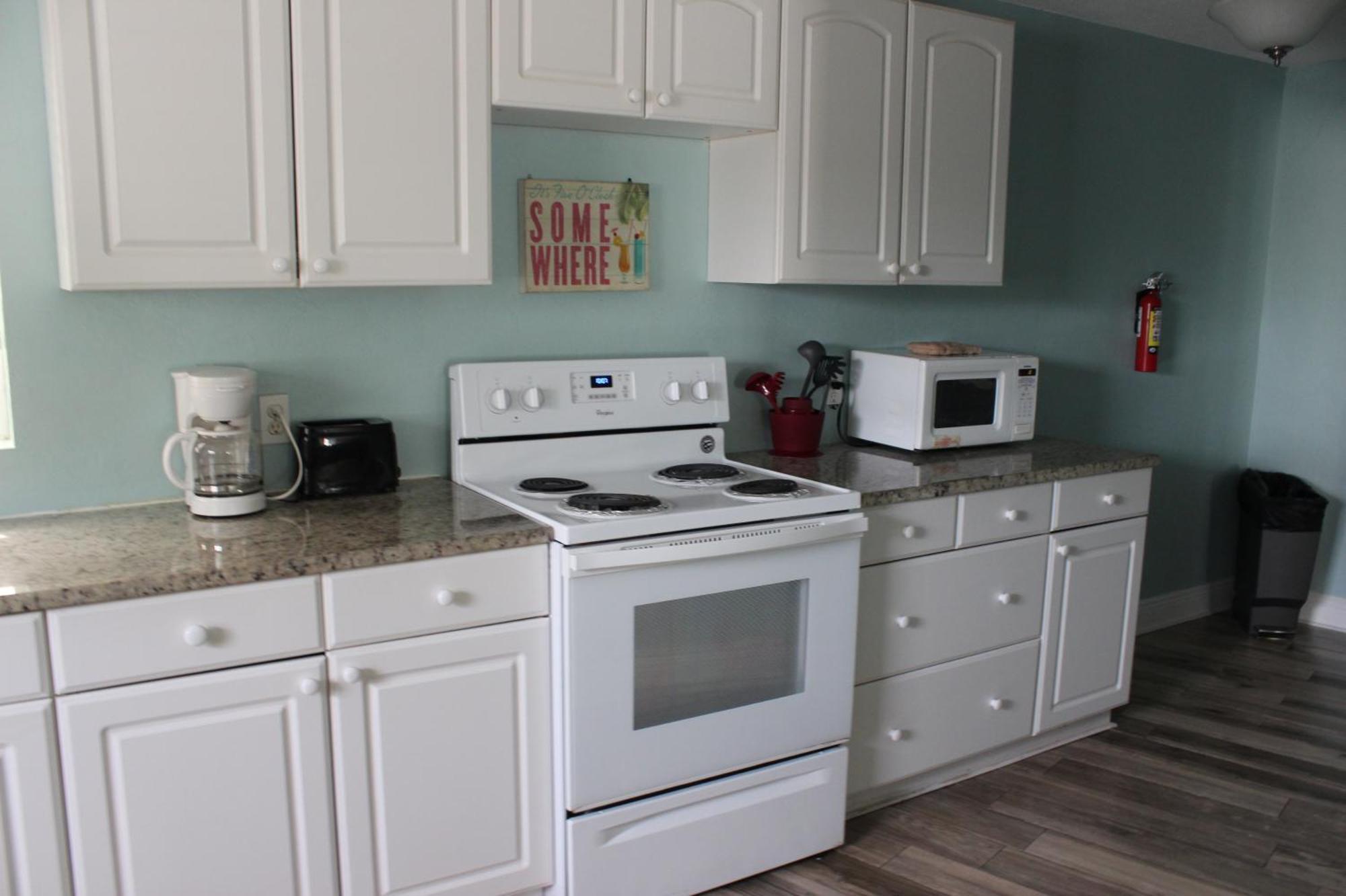 Shoreline Suites & Cabana Cottages - Beachfront Daytona Beach Ruang foto