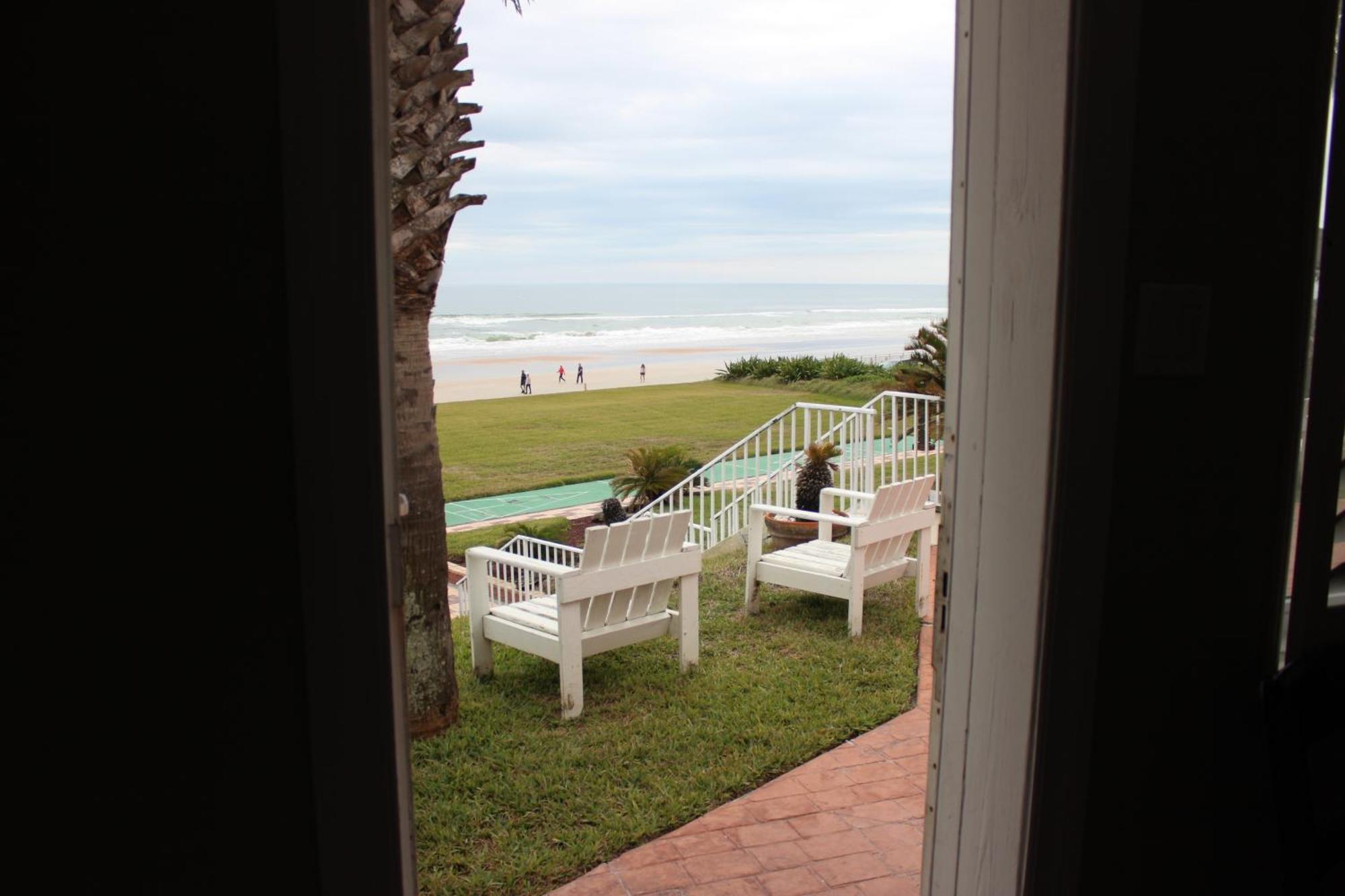 Shoreline Suites & Cabana Cottages - Beachfront Daytona Beach Ruang foto