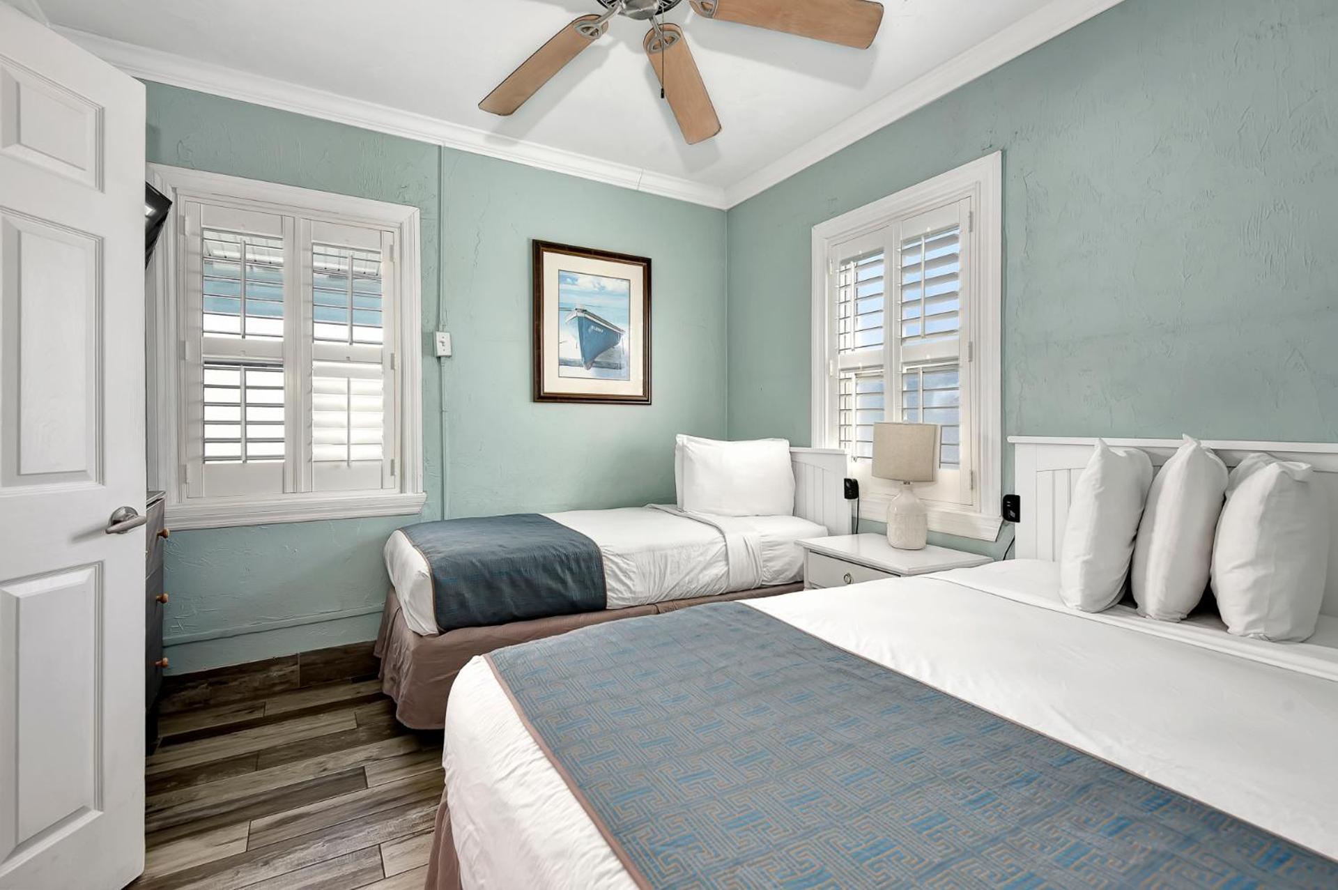 Shoreline Suites & Cabana Cottages - Beachfront Daytona Beach Bagian luar foto